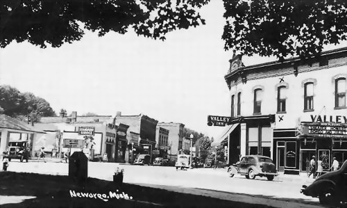 Valley Theatre - Old Photo From The Park (newer photo)